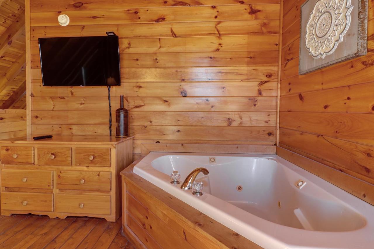 Peaceful Setting Cabin Villa Pigeon Forge Ngoại thất bức ảnh